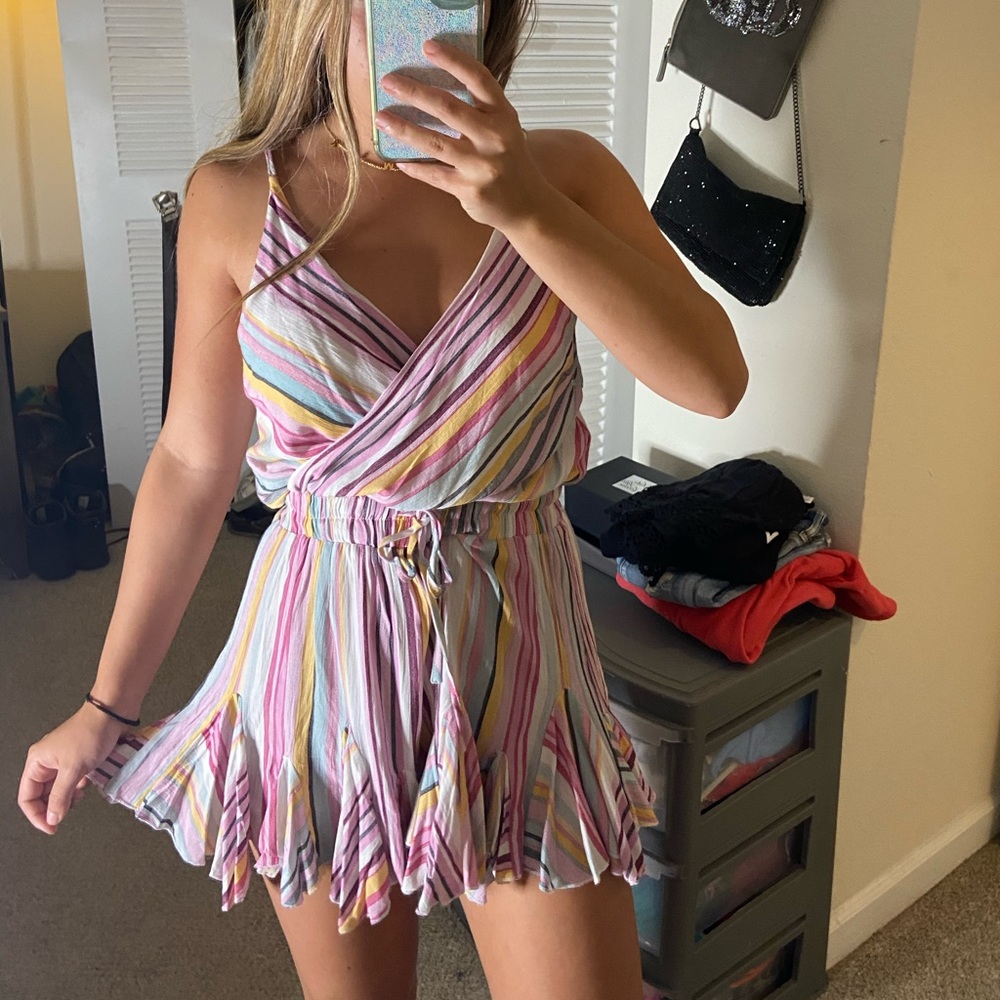 Luxxel romper - Picture 2 of 5